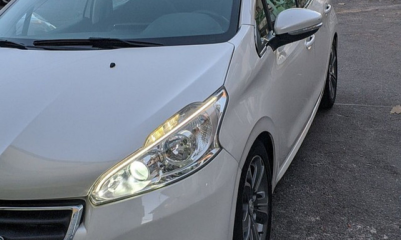 Peugeot 208 Griffe A...