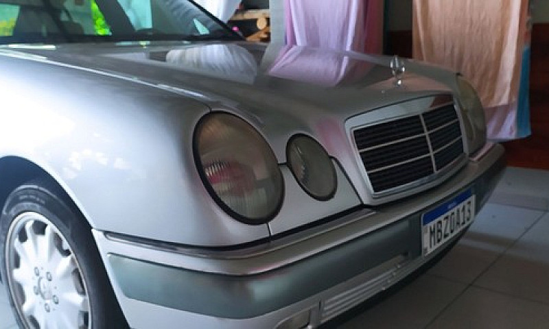 Mercedes E240 1998...