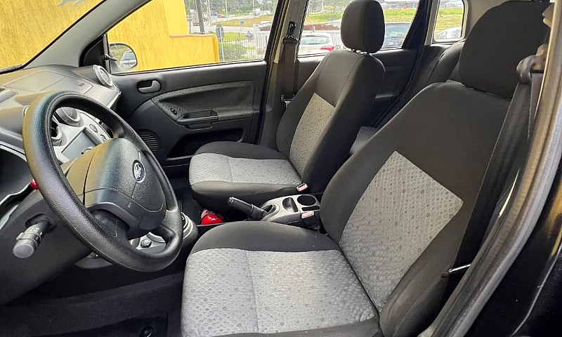Ford Fiesta 1.0 8V F...