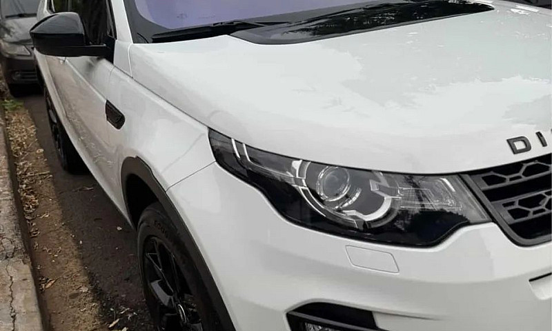 Land Rover Discovery...