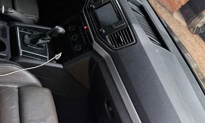 Volkswagen Amarok Hi...