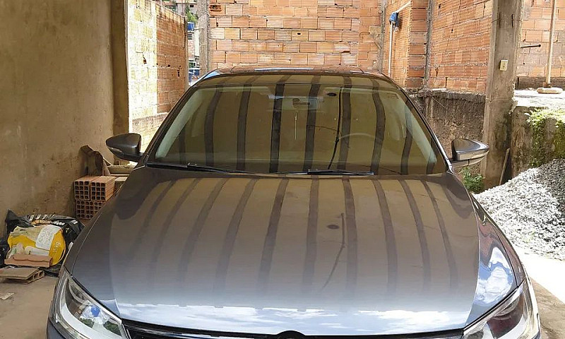 Volkswagen Jetta Com...