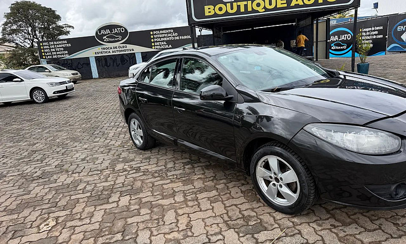 Renault Fluence Sed....