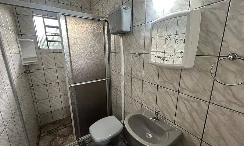 Casa Com 2 Dormitóri...