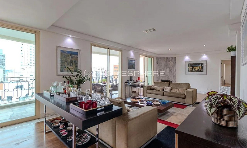 Apartamento Com Três...