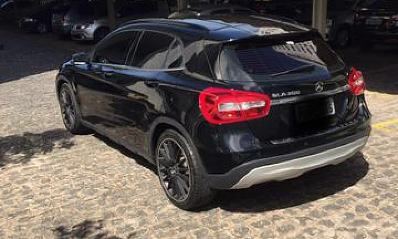 Mercedes Gla200...