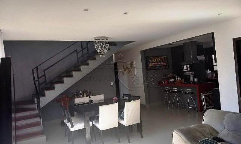 Casa / Condomínio - ...