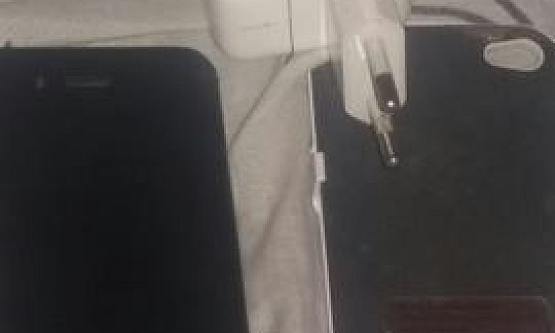 Iphone 4S 8 Gigas...