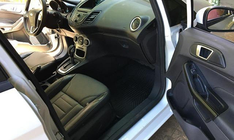 Ford New Fiesta Hatc...