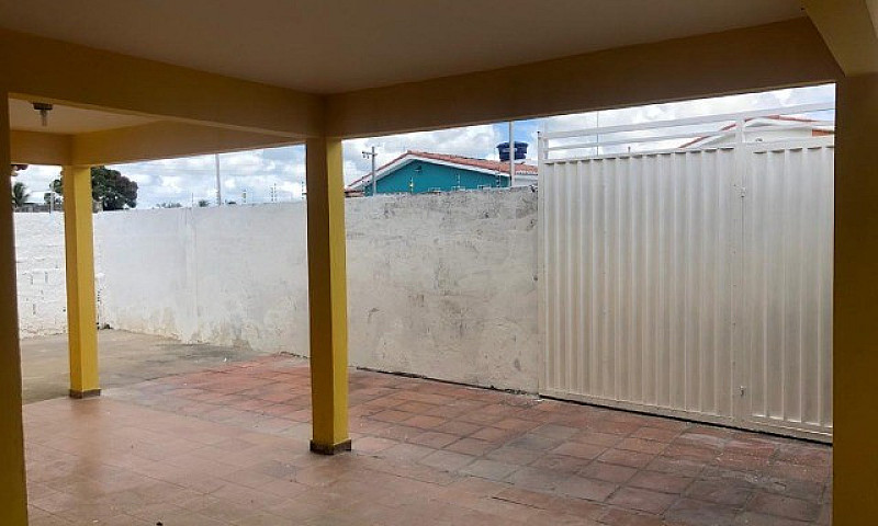 Casa Com Piscina Trê...