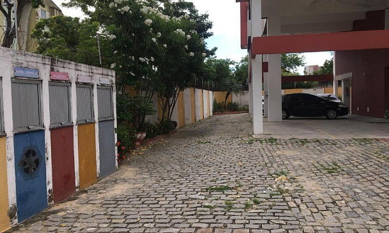 Apt 248, Fátima, Con...
