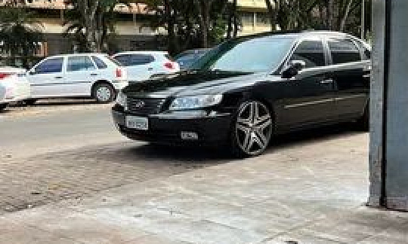 Vendo Azera 3.3...