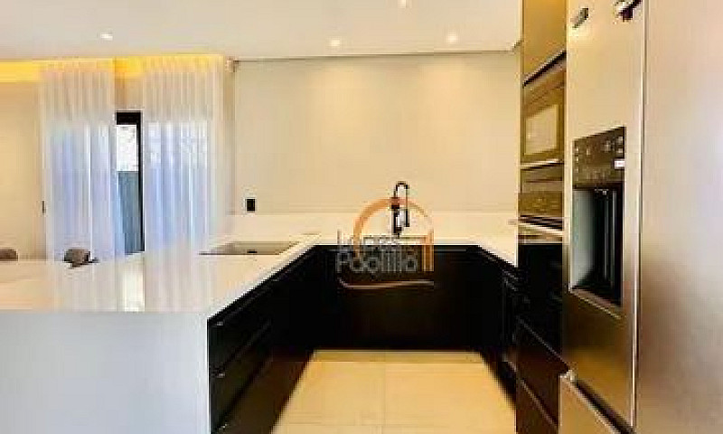 Casa Com 3 Dormitóri...