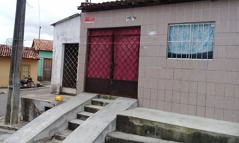 Vende-Se Casa Em Car...