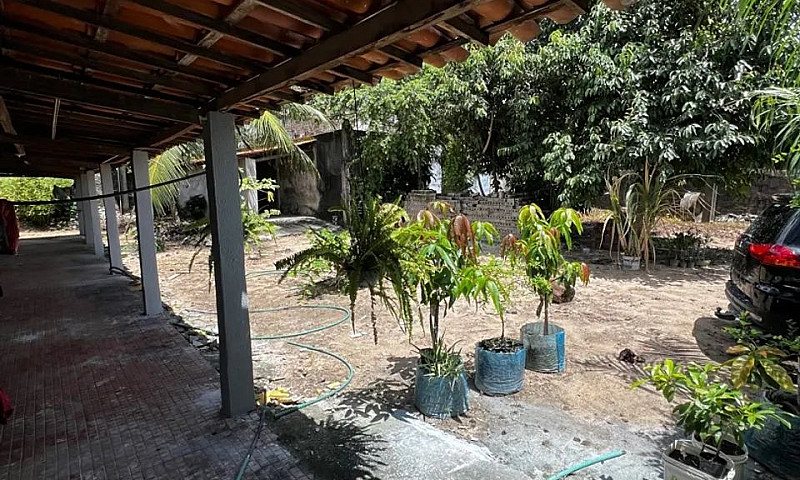 Casa Com 1.200M2...