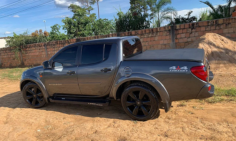 Mitsubishi L200 Trit...