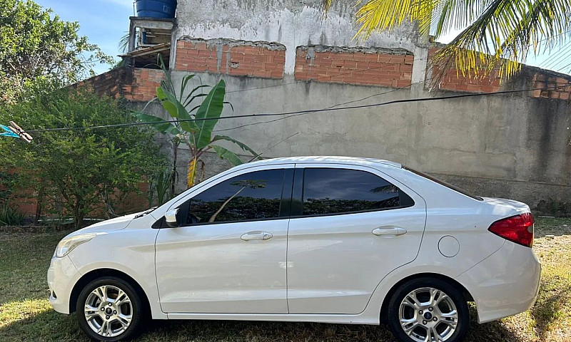 Ford Ka+ Sedan 1.5 S...