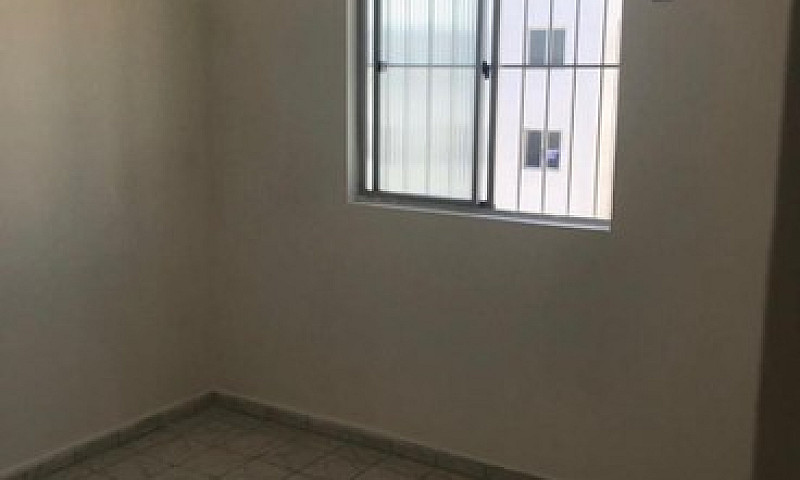 Aluga Apartamento R$...