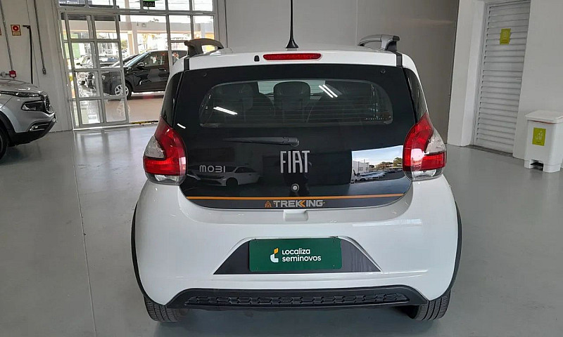 Fiat Mobi Trekking 1...