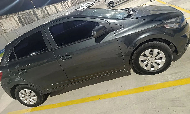 Chevrolet Onix Hatch...
