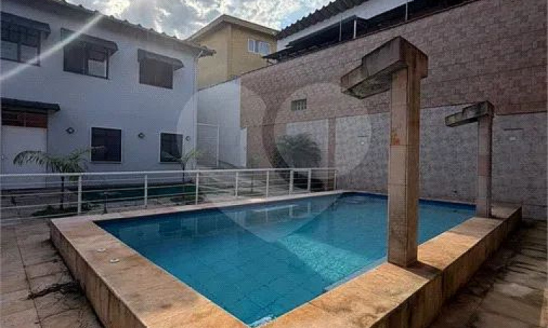 Sobrado Com 3 Quarto...