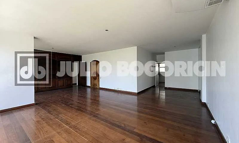 Apartamento De 4 Qua...