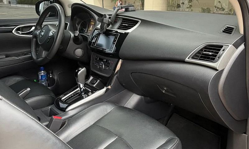 Nissan Sentra Sl 2.0...