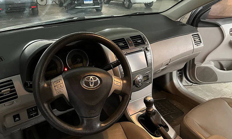 Toyota Corolla Gli 1...
