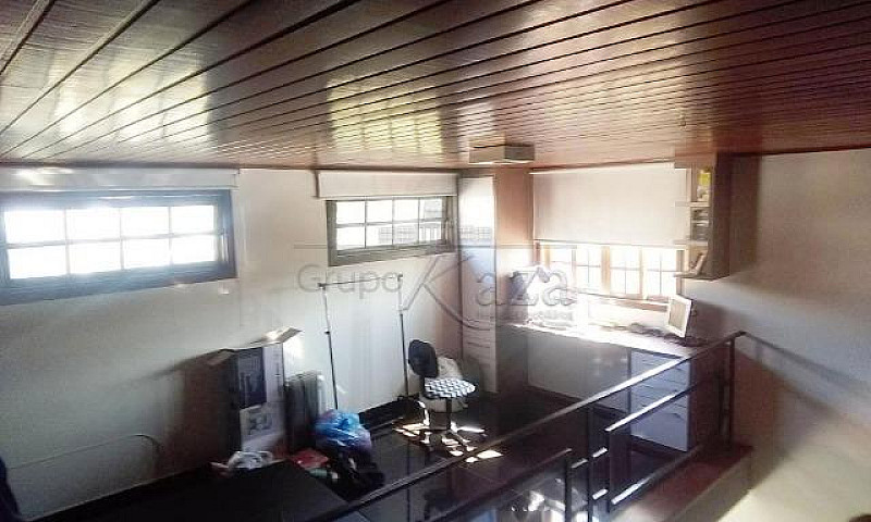 Casa / Condomínio - ...