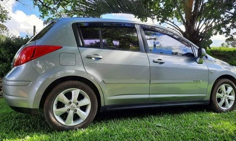 Nissan Tiida 107 Mil...