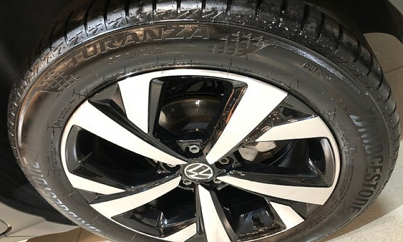 Volkswagen Nivus Hig...