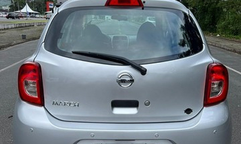 March Nissan March 1...