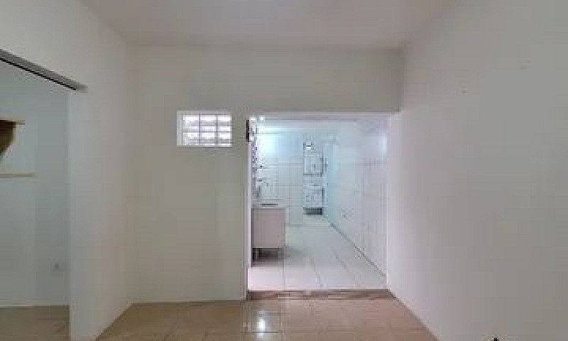 Casa De 3 Cômodos Pa...