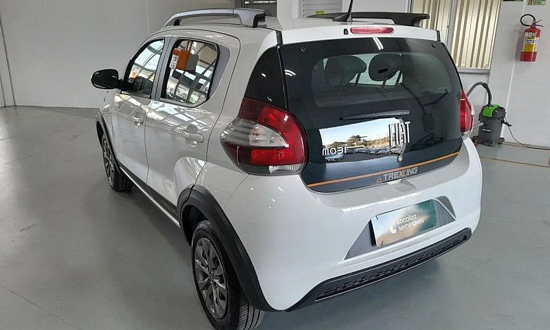 Fiat Mobi Trekking 1...