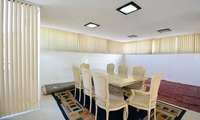 Cobertura De 316M2 E...