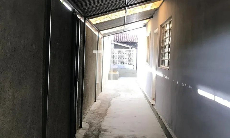 Casa Terrea Para Ven...