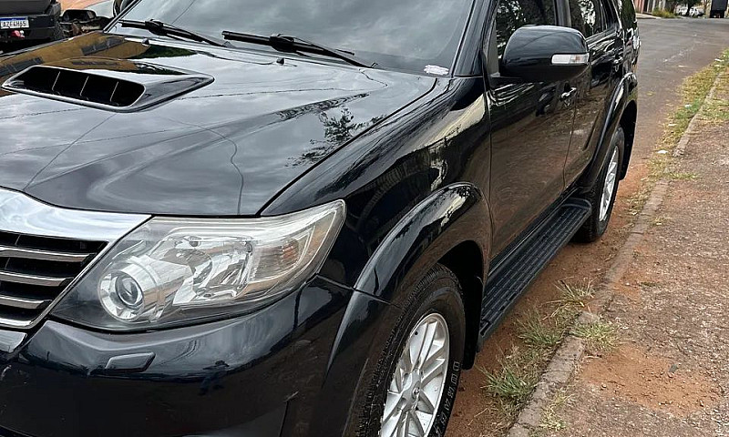 Toyota Hilux Sw4 Srv...
