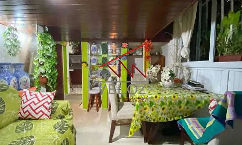 Apartamento-À Venda-...