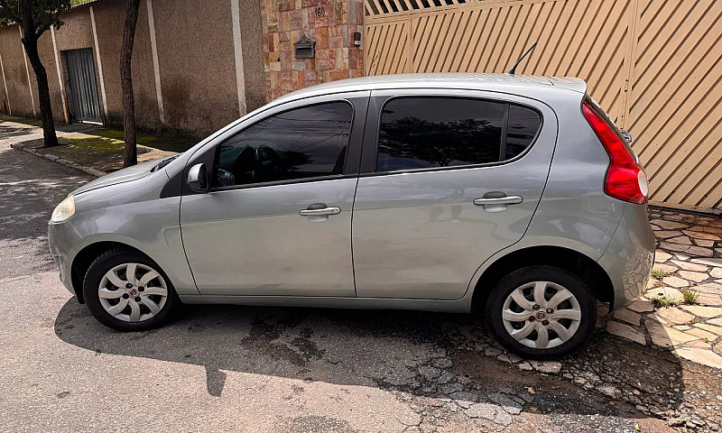 Fiat Palio Attractiv...