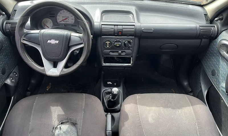 Chevrolet Corsa Sed....