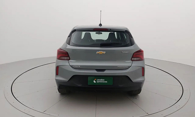 Chevrolet Onix Hatch...