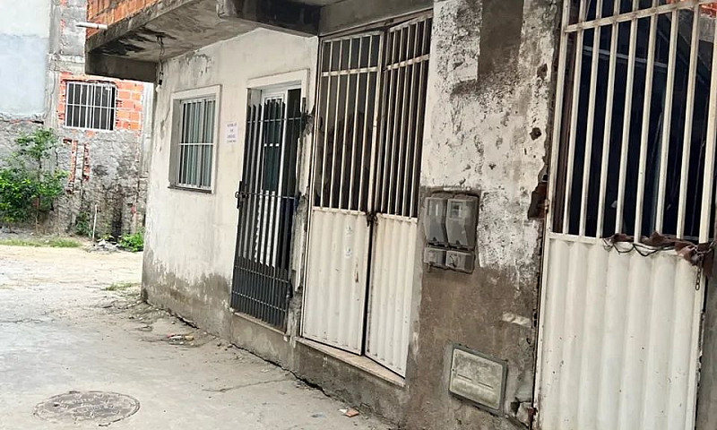 Vende-Se 4 Casas Em ...