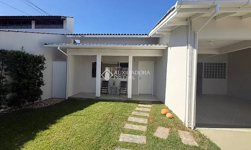 Casa Térrea Com 253M...