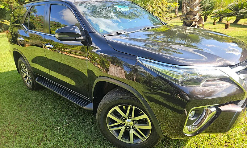 Toyota Hilux Sw4 Srx...