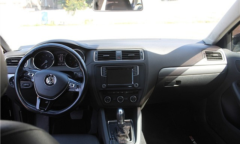 Volkswagen Jetta 201...