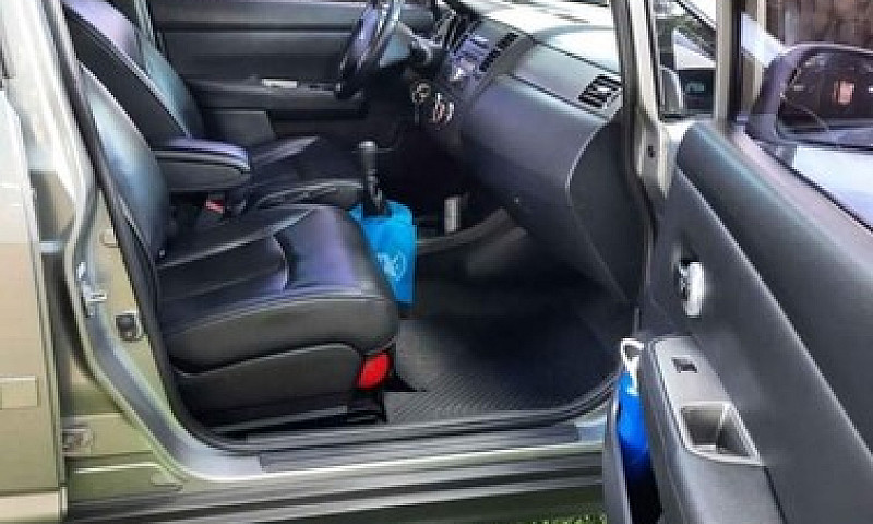 Nissan Tiida 107 Mil...