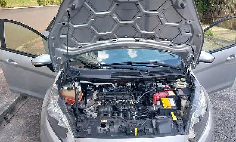 Ford / New Fiesta Se...