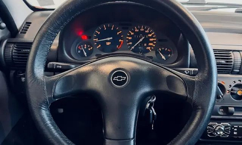 Chevrolet Corsa Sed....