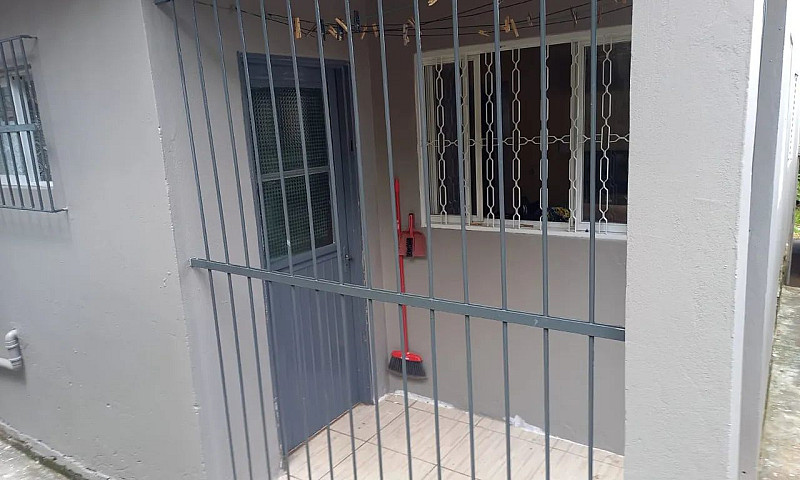 Vendo Casa No Bairro...