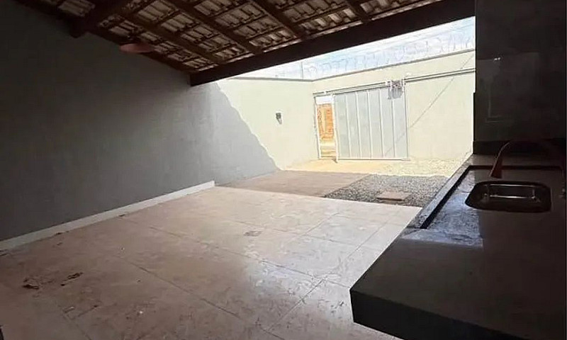 # Casa Com 3 Quartos...